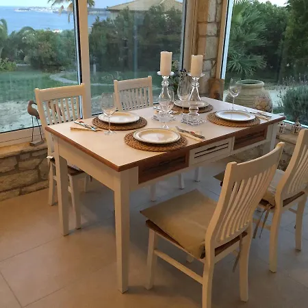 Ferienhaus Messinia * Vunária